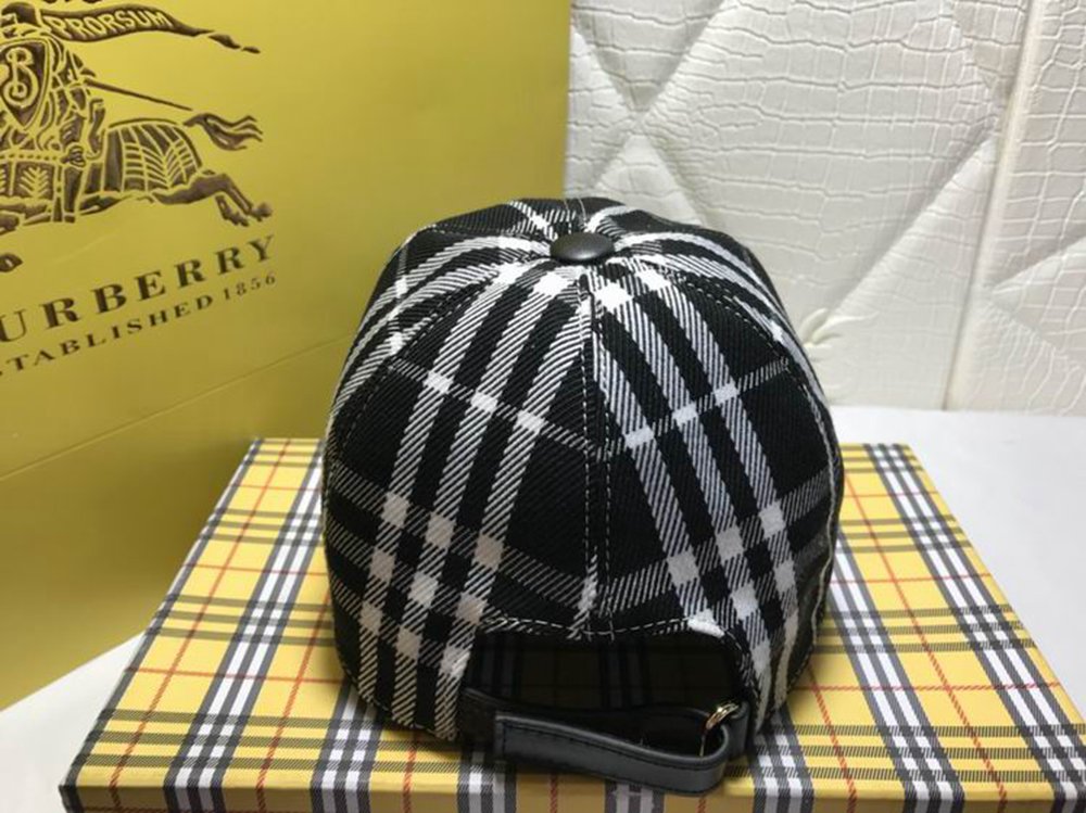 B**rry hat